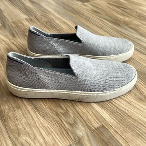 Rothy’s The Original Slip On Gray Sneakers. Size 7.